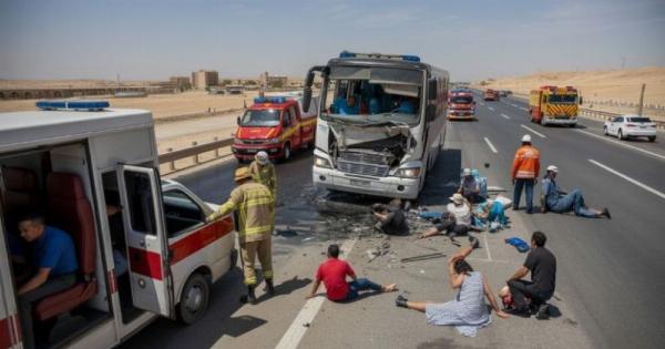 Αδιανόητη τραγωδία, με νεκρούς και τραυματίες: Σύγκρουση Λεωφορείου με Φορτηγό σε Εθνική Οδό, θρήνος στη χώρα