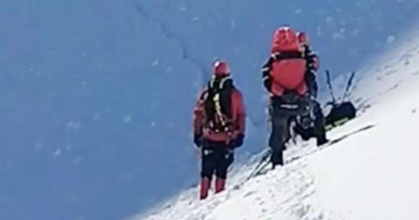 ΤΡΑΓΩΔΙΑ ΣΤΗ ΧΩΡΑ ΜΑΣ ΑΝΗΜΕΡΑ ΚΑΘΑΡΑΣ ΔΕΥΤΕΡΑΣ – ΝΕΚΡΟΣ ΟΡΕΙΒΑΤΗΣ