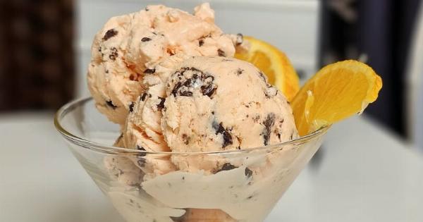 Παγωτό πορτοκάλι με 1 ολόκληρο φρούτο – Χωρίς παγωτομηχανή