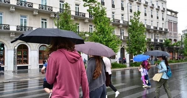 Κακοκαιρία: «Πορτοκαλί» συναγερμός για 4 περιοχές – Σε κλοιό καταιγίδων η Αττική