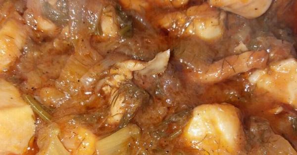 Σουπιά κρασάτη με άνηθο και λεμόνι – Η συνταγή που βγαίνει ζουμερή και γεμάτη γεύση