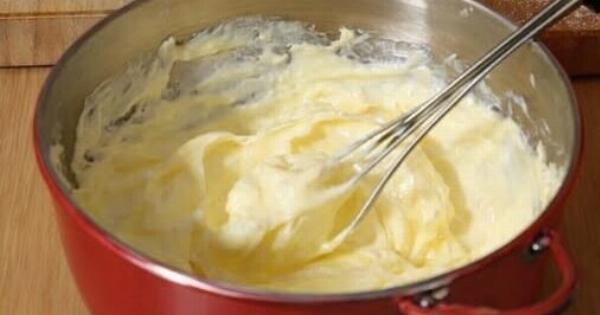 Κομψό Επιδόρπιο Σφολιάτας με Κρέμα Βανίλιας – Απλό & Εντυπωσιακό