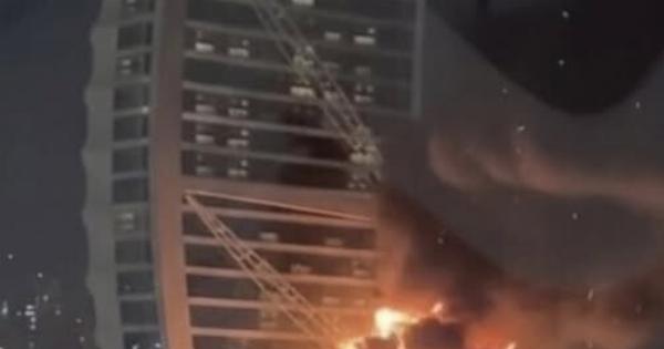 29χρονος είδε την κοπέλα του να ζητά βοήθεια να φύγει απο το Ντουμπάι – Θα ήταν 3ημερο στο χωριό της στα Τρίκαλα