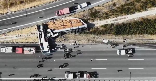 Έκτακτο: Τροχαίο με 11 νεκρούς