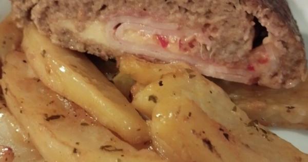 Έτσι κάνω το ρολό κιμά και δεν μένει φέτα