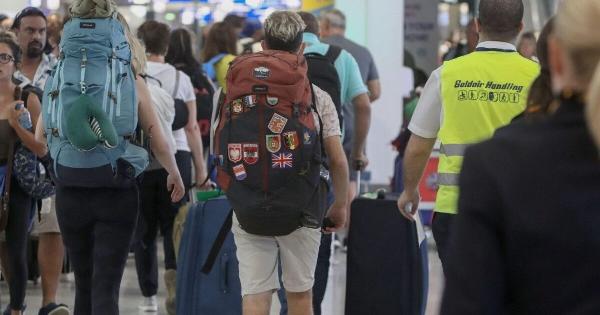 ΕΚΤΑΚΤΟ ΤΩΡΑ στη χώρα μας: Χάος στο αεροδρόμιο