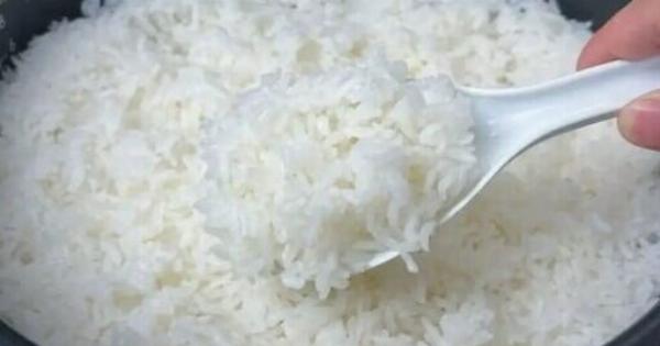 Το μεγάλο λάθος που κάνεις στο ρύζι – έτσι θα γίνεται πάντα σπυρωτό