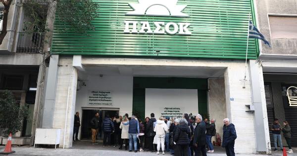 Η έκπληξη της δεκαετίας: Το πολύ βαρύ όνομα του ΠΑΣΟΚ που κινδυνεύει να μείνει εκτός βουλής
