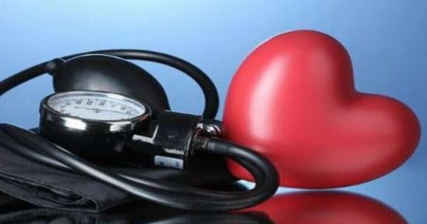 Πρέπει να γνωρίζουμε: Αυτό πρέπει να αλείφουμε στο ψωμί για χαμηλή πίεση και γερή καρδιά