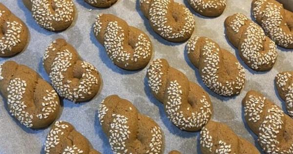 Η συνταγή για μουστοκούλουρα που δεν αλλάζω ποτέ