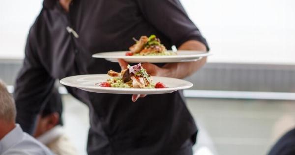 ΕΚΤΑΚΤΟ ΑΠΟ ΑΑΔΕ: ΣΤΕΛΝΕΙ ΠΡΟΣΤΙΜΑ 10.000 ΕΥΡΩ ΣΕ ΕΡΓΑΖΟΜΕΝΟΥΣ ΤΗΣ ΕΣΤΙΑΣΗΣ ΠΟΥ ΔΕΝ ΔΗΛΩΣΑΝ ΤΑ ΦΙΛΟΔΩΡΗΜΑΤΑ ΤΟΥΣ