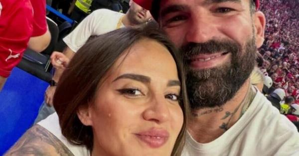 «Με τη Ρία ταιριάζεις πιο πολύ, παρά με το ψώνιο που ήσουν»: Η απάντηση του Δημήτρη Αλεξάνδρου σε follower που δε θα αρέσει καθόλου στην Ιωάννα Τούνη