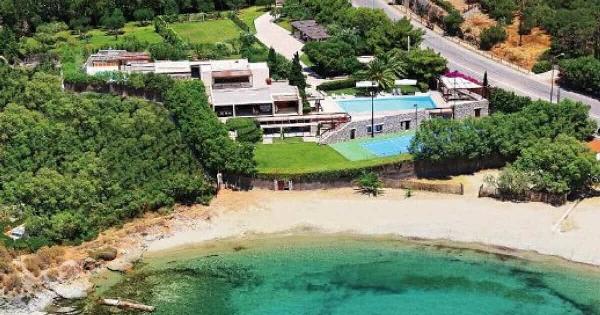 Φρούριο η βίλα Αργυρού – Νίκα μετά το 2o μωρό: Αυτό είναι το παλάτι εκατομμυρίων που μένουν