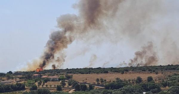 Μεγάλη φωτιά ΤΩΡΑ – Eκκενώθηκε πασίγνωστο μοναστήρι της χώρας – Ήχησε το 112