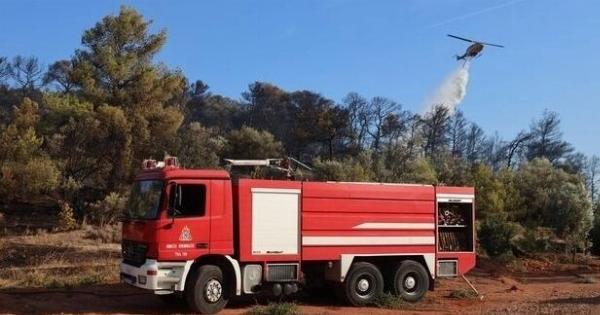 Τεράστια φωτιά κατακαίει τη χώρα μας: 8 αεροσκάφη και 3 ελικόπτερα στην τιτάνια μάχη
