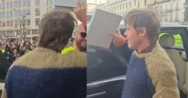 Ο Μπραντ Πιτ στην πλατεία Κοτζιά: Σούσουρο με τις θαυμάστριες – Νέα στιγμιότυπα από τον χαμό που έγινε