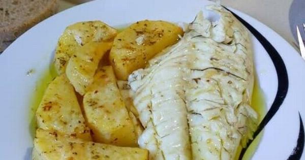 Φαγκρί στο φούρνο με πατατούλες – το πιο νόστιμο ψάρι