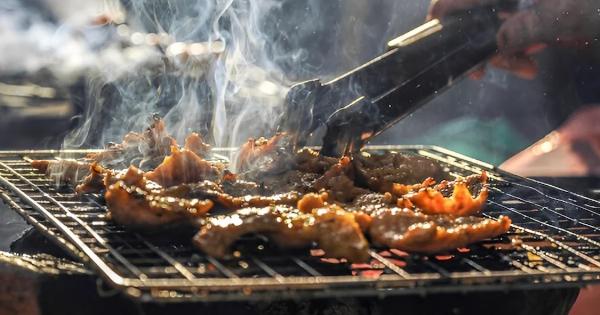 Τσικνοπέμπτη 2026: Ποια ημέρα πέφτει – Θα σας εκπλήξει