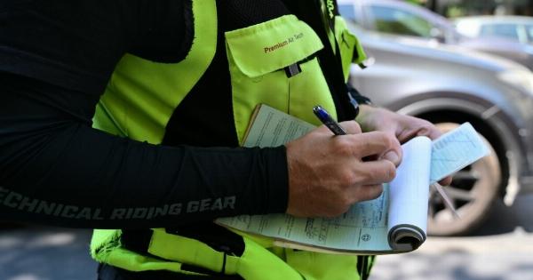 Νέος ΚΟΚ: Αυτό είναι το πρόστιμο των 750 ευρώ που πληρώνουν οδηγός και επιβάτες