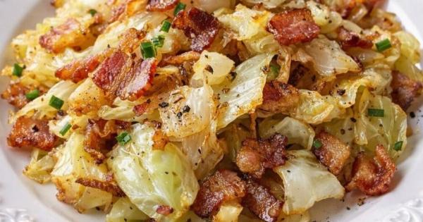 Τηγανητό Λάχανο με Μπέικον – Γρήγορο & Απίστευτα Νόστιμο