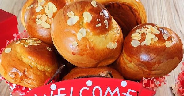 Τα τσουρέκια της Γκόλφως (βίντεο)