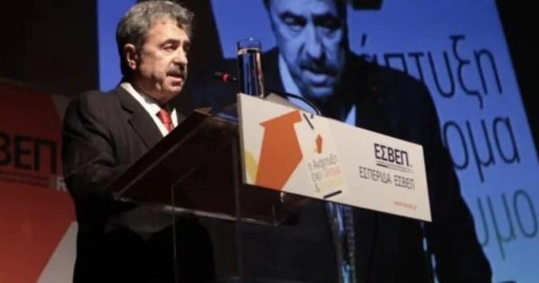 Πέθαvε ο Νίκος Καραγεωργίου