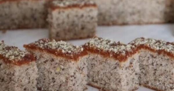 Έφτιαξα αυτό το κέικ με καρύδια και έγινε ανάρπαστο