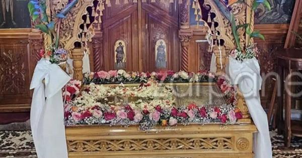 Xαμoς στα Χανία με με επιτάφιο – Έβαλαν LED λαμπάκια στον τρούλο του