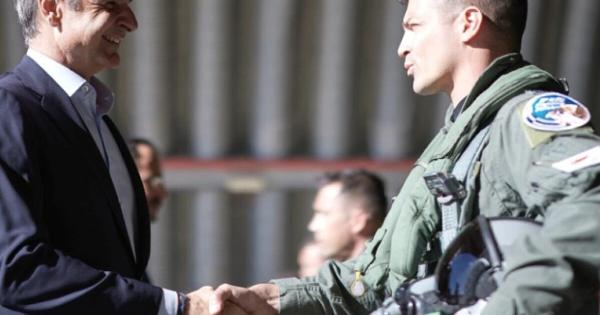 Ο… κούκλος πιλότος των ελληνικών F-16 στην Κύπρο