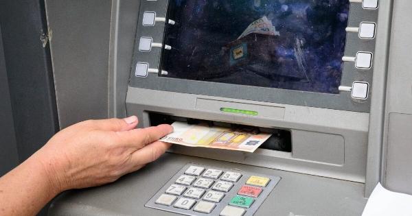 ΜΠΑΙΝΟΥΝ ΑΠΟ ΣΗΜΕΡΑ ΤΑ ΛΕΦΤΑ ΣΤΟΥΣ ΛΟΓΑΡΙΑΣΜΟΥΣ – ΘΑ ΤΑ ΠΑΡΕΙΣ ΟΛΑ ΜΕΧΡΙ 3 ΑΠΡΙΛΙΟΥ