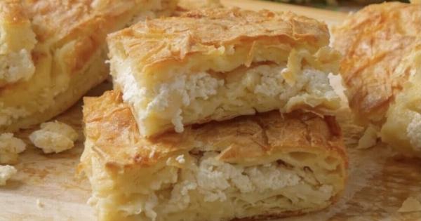 Η πιο αφράτη πίτα με έτοιμα φύλλα σε 10 λεπτά!