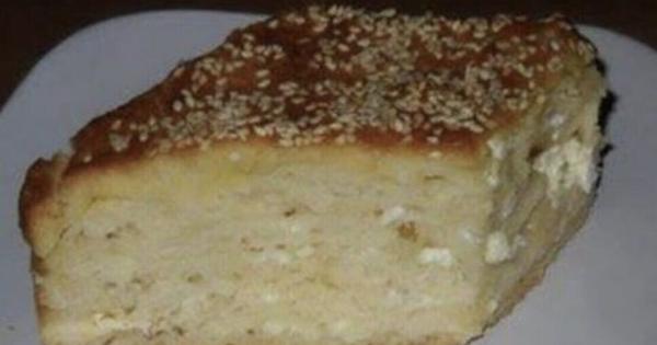 Γρήγορη τυρόπιτα με αφράτη ζύμη – ιδανική για κάθε στιγμή