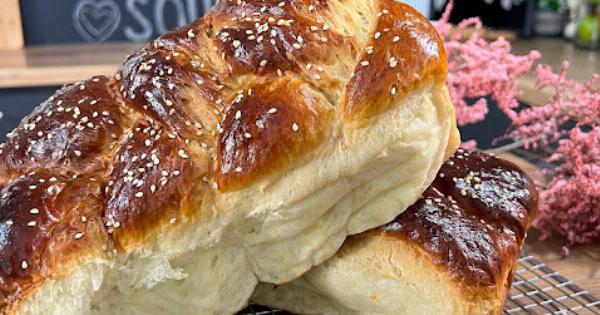 Τσουρέκια με ίνες χωρίς μίξερ – Το μυστικό υλικό για τέλειο αποτέλεσμα