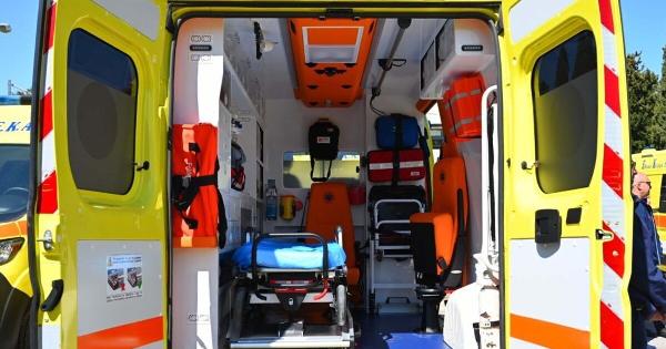 ΑΔΙΑΝΟΗΤH ΤΡAΓΩΔΙA ΣΤΗΝ ΕΛΛΑΔΑ