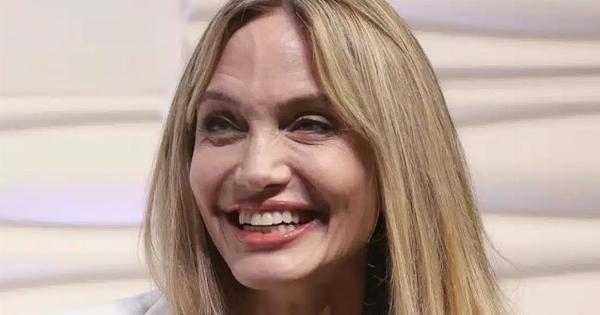 Όταν οι γυναίκες στερούνται τη στοργή: 10 σημάδια που μπορεί να εμφανίσουν