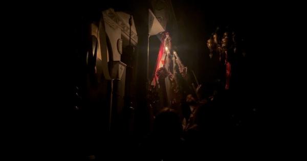 Ελλάδα: Δεν ξανάγινε αυτό σε Ανάσταση! Σε αμηχανία ο ιερέας και οι πιστοί – “Ωωωωω…!” (Βίντεο)