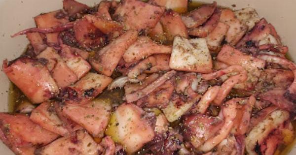 Ο πιο εύκολος μεζές με καλαμαράκια – χωρίς τηγάνι, χωρίς κόπο