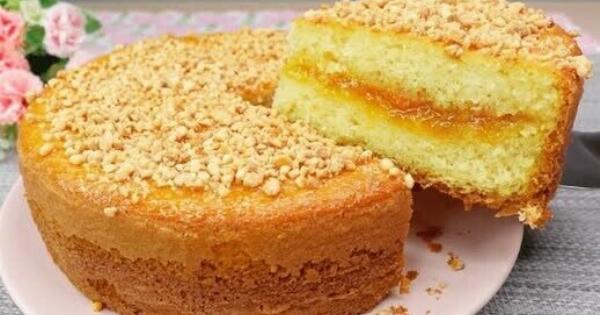 Κέικ Μαρμελάδας: Μια Γρήγορη, Φθηνή και Αφράτη Απόλαυση!