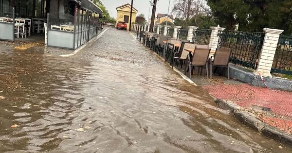 Κακοκαιρία: Σφοδρή βροχόπτωση με χαλάζι – Ποτάμια οι δρόμοι, μεγάλες ζημιές – Βίντεο