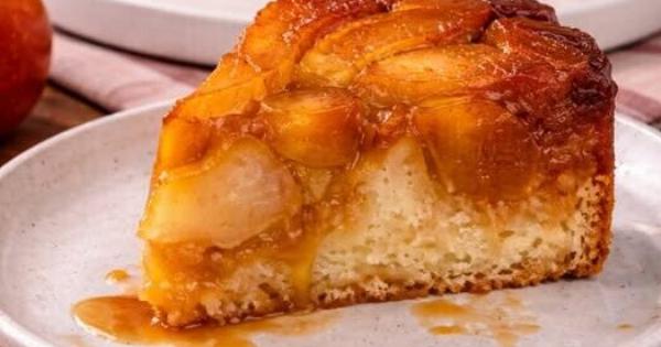 Ανάποδη μηλόπιτα χωρίς ζάχαρη – Αφράτη και ζουμερή συνταγή