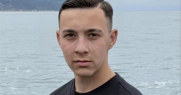 Ραγίζουν καρδιές για τον χαμό του 15χρονου Στέλιου