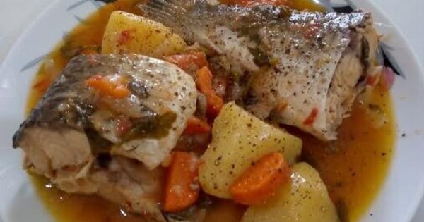 Ψάρι γιαχνί από το Μεσολόγγι όπως το έφτιαχνε η μαμά