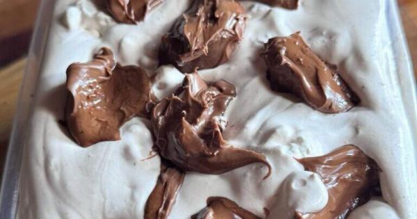 Το πιο εύκολο παγωτό με 4 υλικά που τρελαίνει μικρούς και μεγάλους