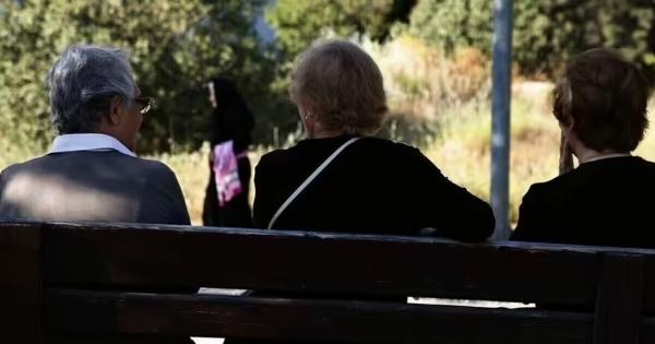 Πριν μια ώρα μαθεύτηκε και επίσημα: Καταπληκτικά νέα για όλους τους Έλληνες που είναι πάνω από 60 χρονών