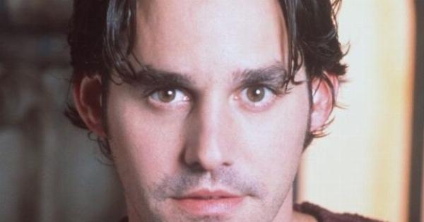 Πέθανε αγαπημένος ηθοποιός : Θρήνος για τον Νίκολα – Η σπάνια πάθηση που τον καθήλωσε