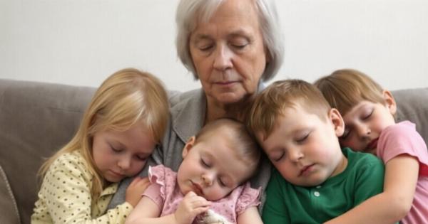 Μετά τον θάνατο της κόρης μου, στα εβδομήντα μου χρόνια, έγινα η μοναδική κηδεμόνας των τεσσάρων εγγονιών μου: αλλά έξι μήνες αργότερα έλαβα ένα δέμα από την κόρη μου και το περιεχόμενό του κατέστρεψε όλη μου τη ζωή