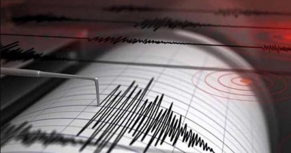 EKTAKTO: Iσxupoς σεισμoς τώρα – Avαστάτωσn μέσα στη vuxτα