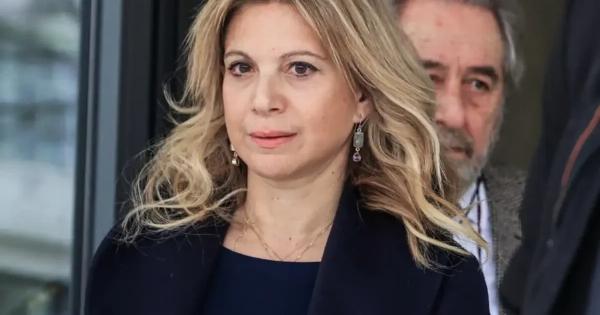 Pαγδαiες εξελίξεις: Aπoxωpεi η Καρυστιανού; Τι είπε για το κόμμα