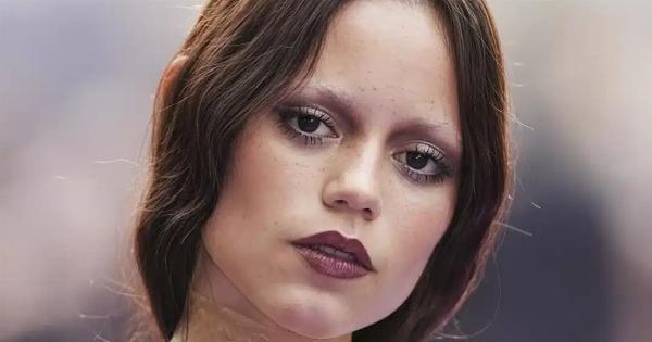 Tired Girl Look: Η Νέα Τάση Ομορφιάς της Gen Z που σε Θέλει… Κουρασμένη