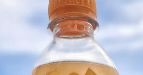 BOMBA με πασίγνωστες πορτοκαλάδες που πίνουν όλοι – Περιέχουν χρωστική από πετρέλαιο και Avακαλouvται άμεσα